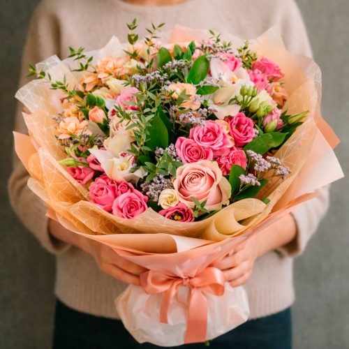 Цветочный букет «Весенний шарм»